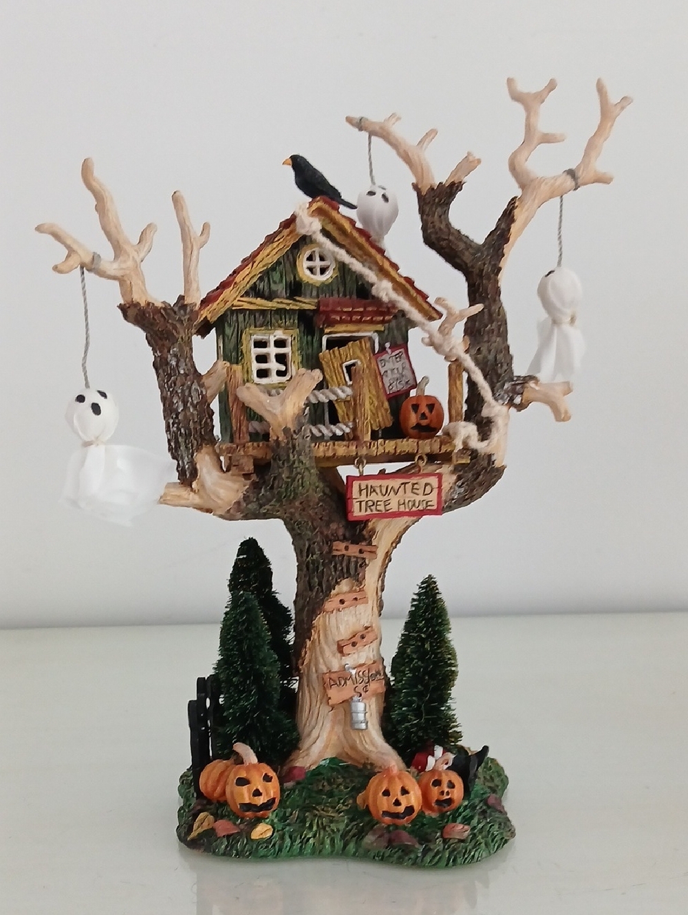 HAUNTED TREE HOUSE 9x4.5" Snow Village Halloween 2001 Department 56